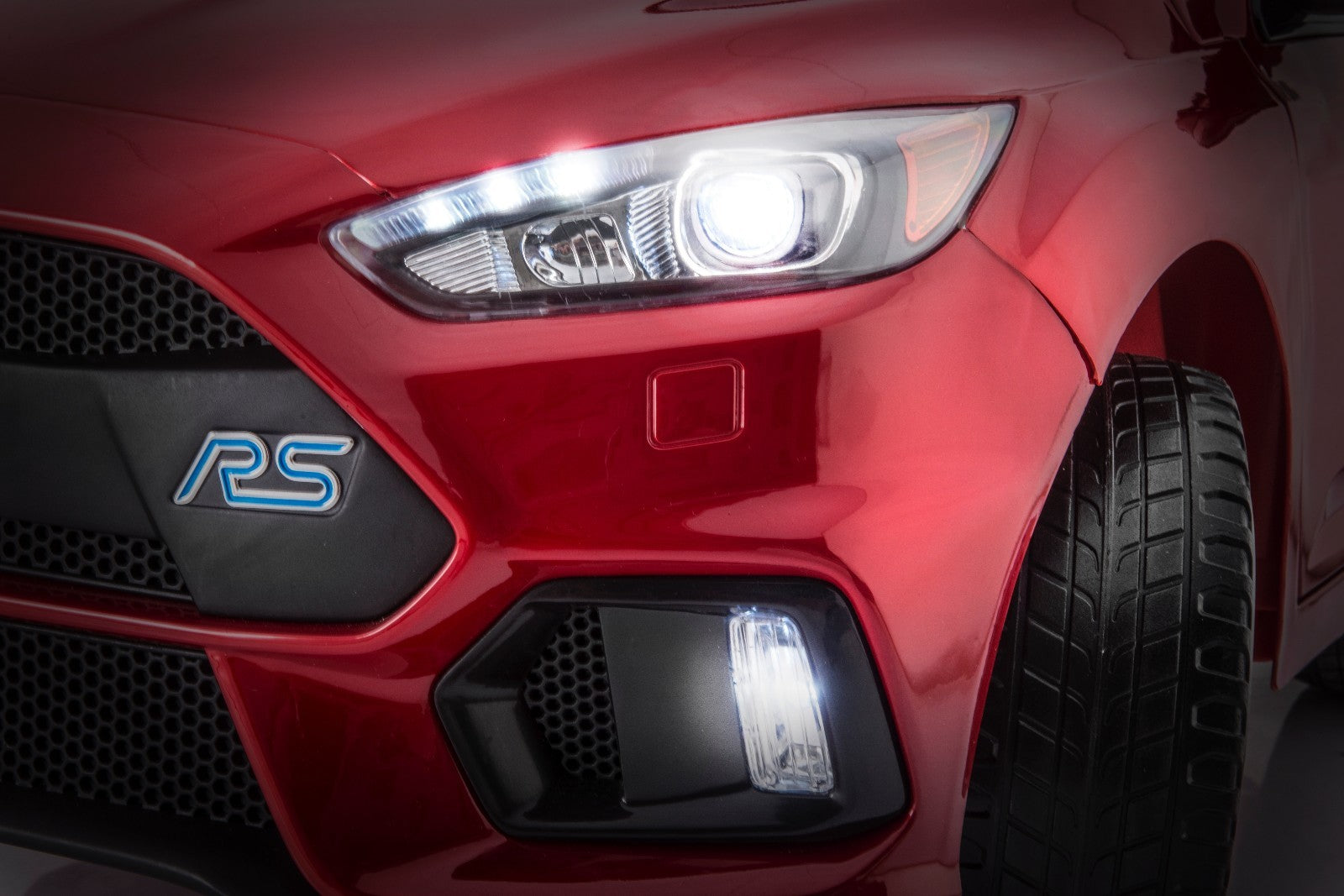Licensed Ford Focus RS Kids Ride-On Car in Race Red