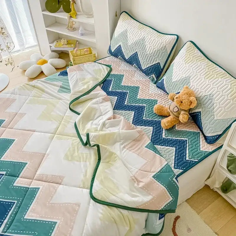 Teal & cream zigzag cool summer blanket set bedroom quilt