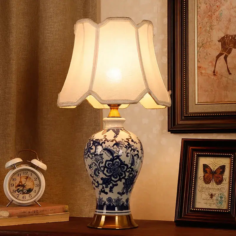 Vintage blue & white porcelain table lamp bedroom floral ceramic light