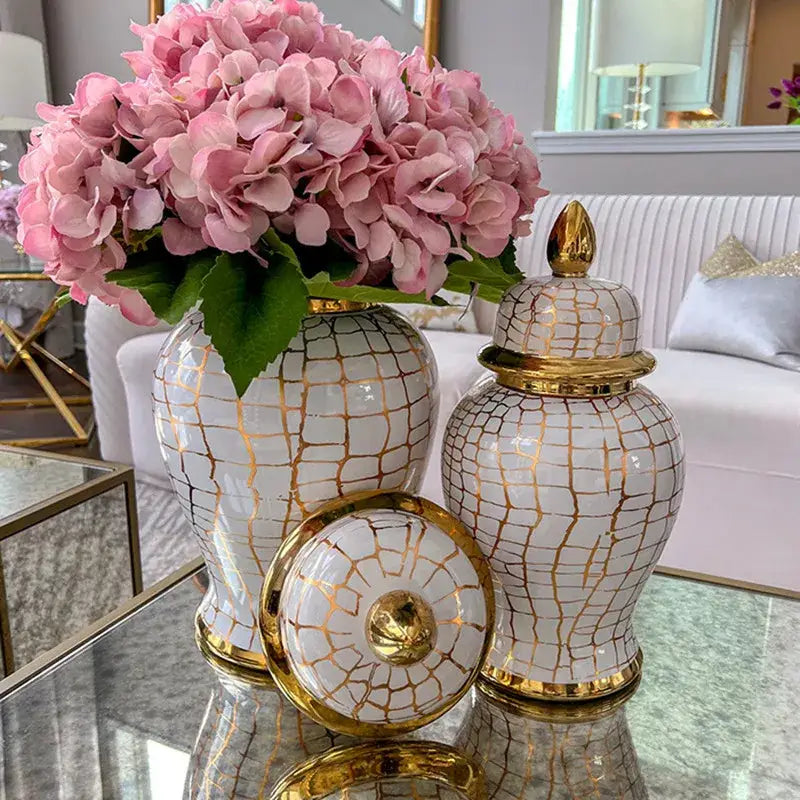 Vintage white and gold leopard print checkmate jar living room vase