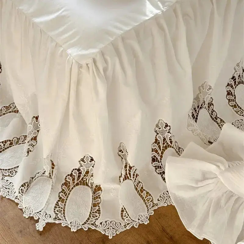 White embroidered lace cotton ruffles bedding set – bedroom luxury