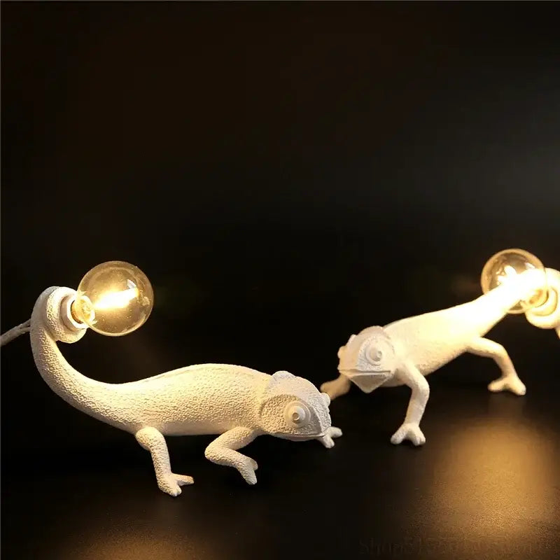 White resin chameleon night light – bedroom reading lamp